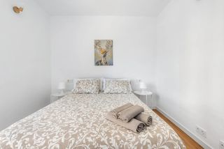 Lloguer Apartament  Carrer gran khan. Alquiler temporal para empresas | piso de 2 habitaciones cerca d