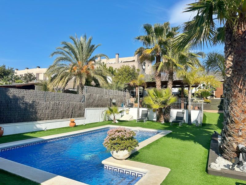 Foto a9fdba2d-ae65-4fa8-9b91-115baf05f0ef. Casa aparellada amb calefacció aparcament piscina a Roda de Barà