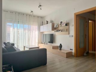 Etagenwohnung in Roda de Bar�. Piso c�ntrico en roda de ber�, exterior y con ascensor