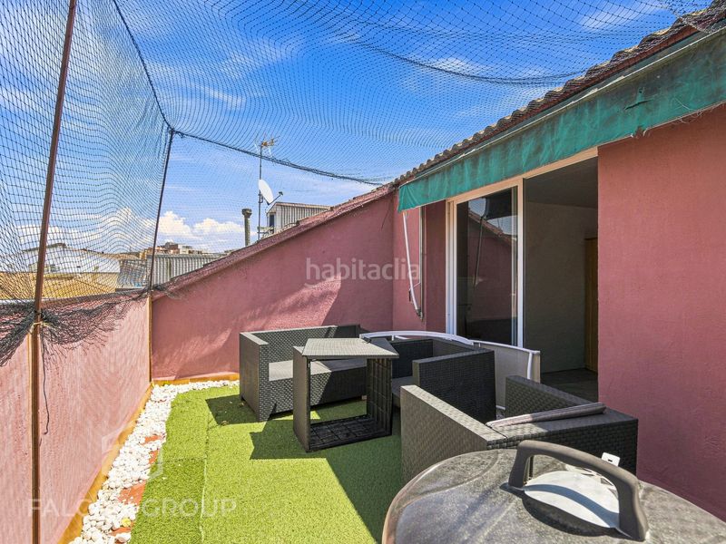Foto 512593a5-6156-439c-a139-0162fa693718. Duplex con camino riscaldamento in Montmeló