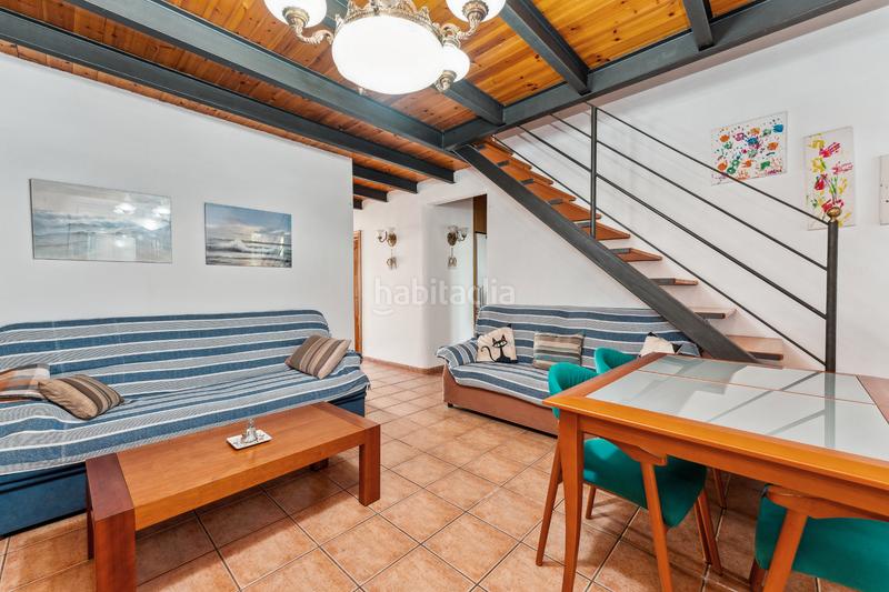 Foto 78ff876f-6550-4348-94d7-c59d80c44089. Casa aparellada amb aparcament a Calafell platja Calafell