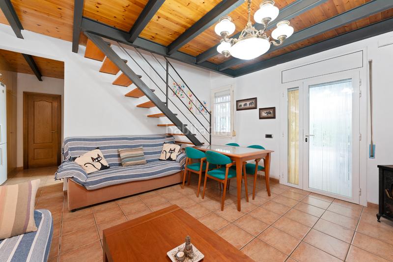 Foto 0465b00b-d05c-4b7c-a468-c1645a2915b7. Casa pareada en Calafell platja Calafell