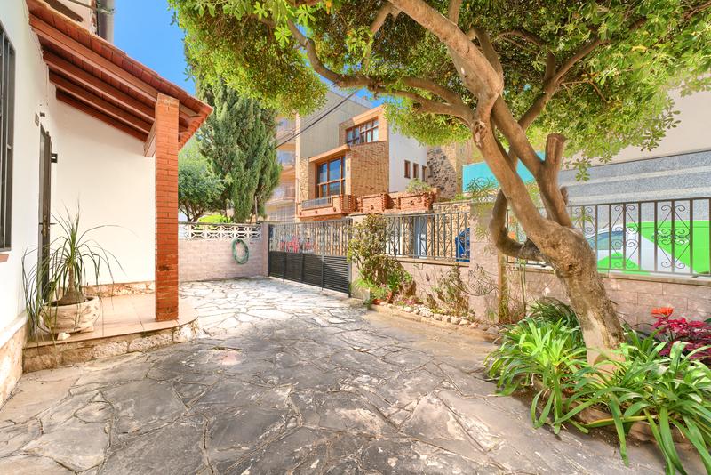 Foto 8a531a36-6560-4ff7-b148-33f8313e718a. Casa pareada en Calafell platja Calafell