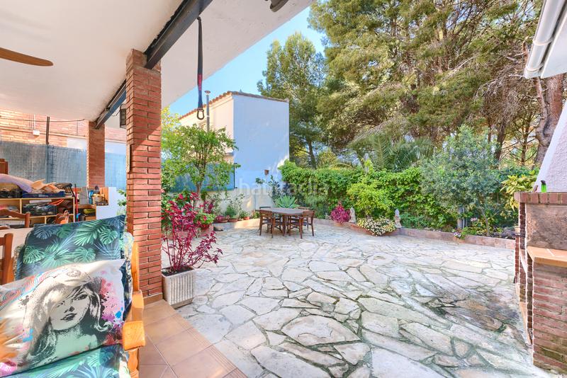 Foto c345dcdd-1083-48ef-aee5-1ed06f2a3255. Casa pareada en Calafell platja Calafell