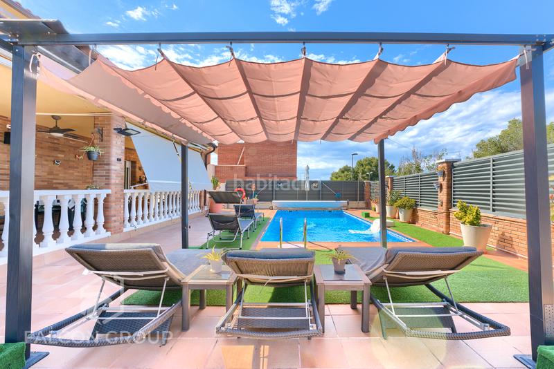 Foto add02c1d-0596-477f-94be-ca5dc2f0235e. Chalet en Cunit residencial Cunit