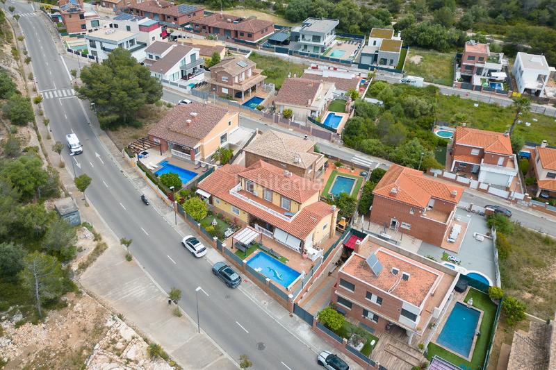 Foto bc693eb6-43e9-4788-abf3-31ff8d52d17f. Chalet mit kamin heizung parking pool in Cunit residencial Cunit