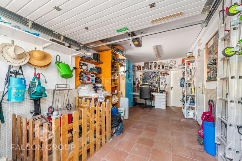 Foto f9bb3ba4-e770-4814-9ebf-e66b89de60da. Chalet mit kamin heizung parking pool in Cunit residencial Cunit