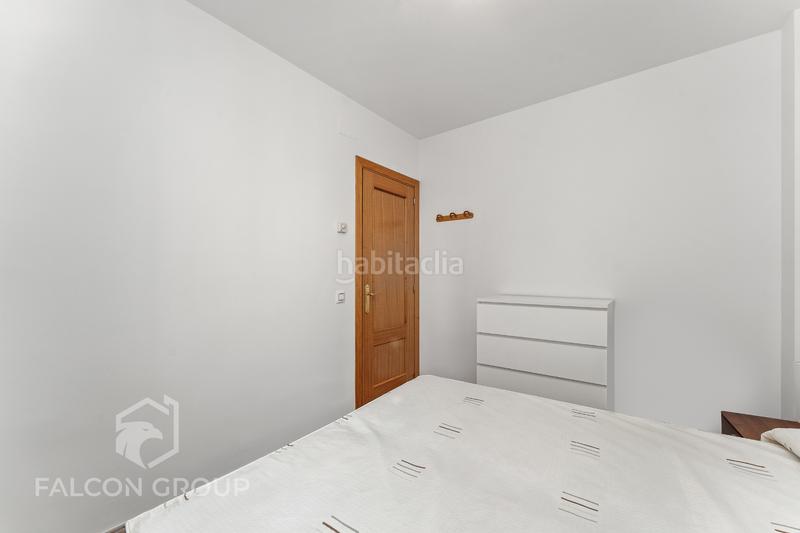 Foto ce4bebf6-17cf-4f1a-8ecd-c9a3e77e65fb. Pis amb aparcament a Calafell platja Calafell