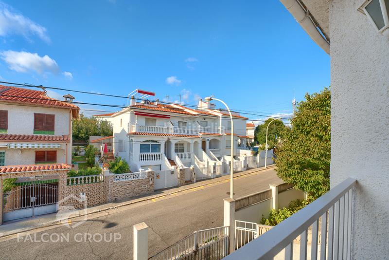 Foto 93d5a066-2ea9-4930-b7a6-85991033a49e. Casa bifamiliare con camino parcheggio in Coma-ruga platja Coma-ruga
