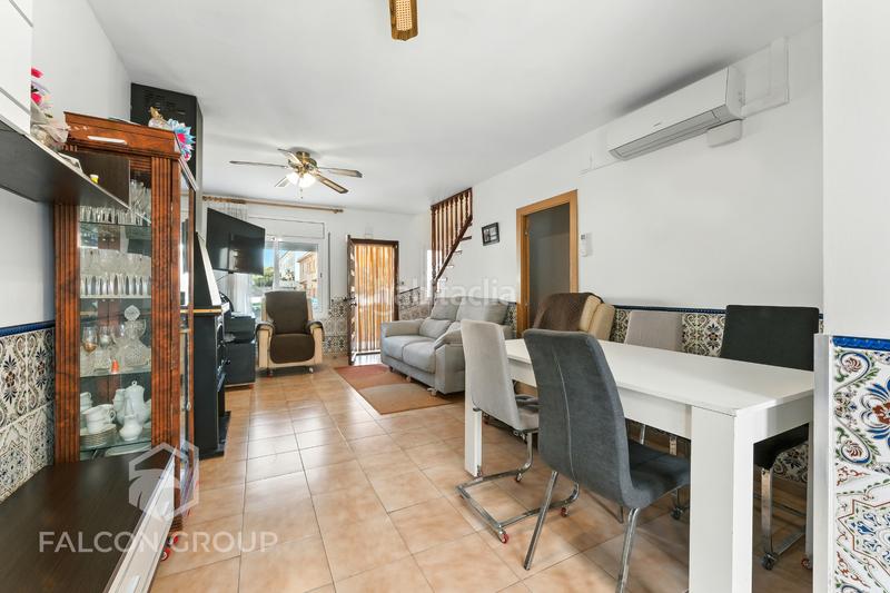 Foto a9b2c9af-9819-475e-abcf-8e6616d5ae01. Casa bifamiliare con camino parcheggio in Coma-ruga platja Coma-ruga