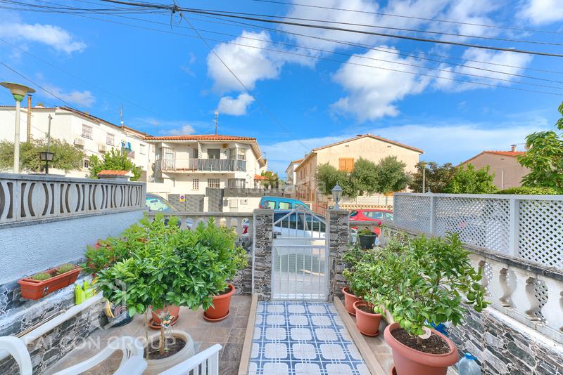 Foto d8600749-34b2-4254-a4fb-774e24999a46. Casa bifamiliare con camino parcheggio in Coma-ruga platja Coma-ruga