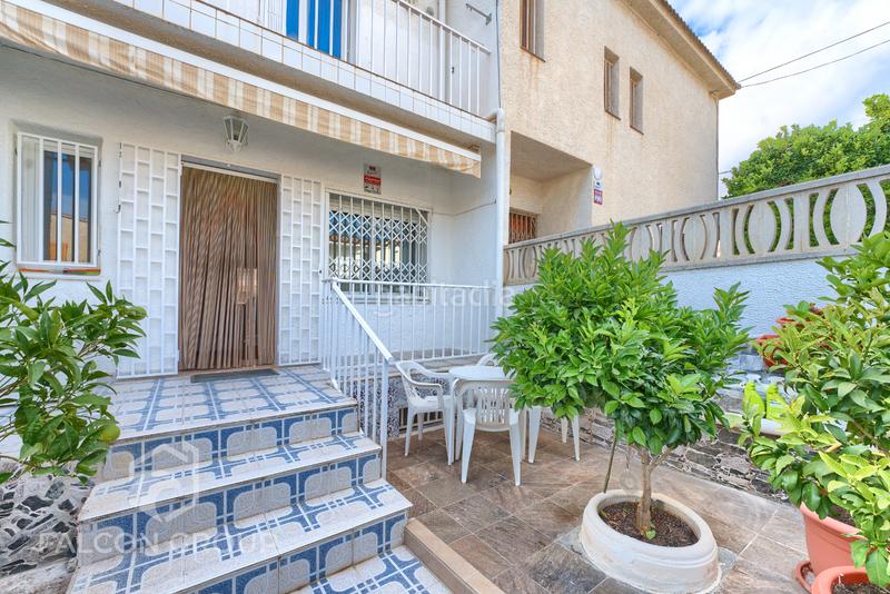 Foto 28e79526-cf03-48f0-a29f-b1343e68cd84. Maison jumelée avec cheminée parking dans Coma-ruga platja Coma-ruga