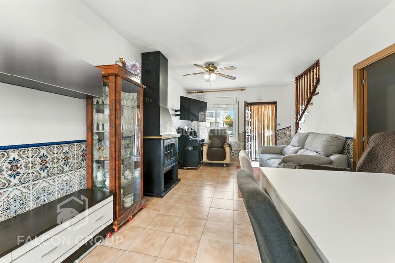 Foto 2c3d355e-408b-4426-8ed3-209feda47572. Maison jumelée avec cheminée parking dans Coma-ruga platja Coma-ruga