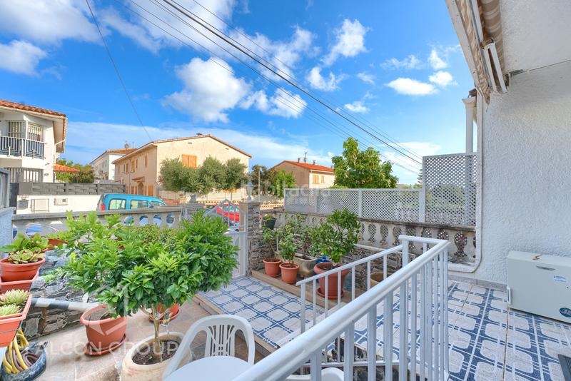 Foto 31fca911-de59-45a7-a2ba-2f247d82d4e8. Maison jumelée avec cheminée parking dans Coma-ruga platja Coma-ruga