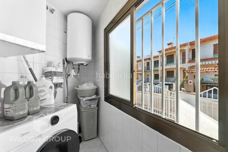 Foto 87b37f4c-ada4-4afe-bb21-dc9ff43e21e5. Maison jumelée avec cheminée parking dans Coma-ruga platja Coma-ruga