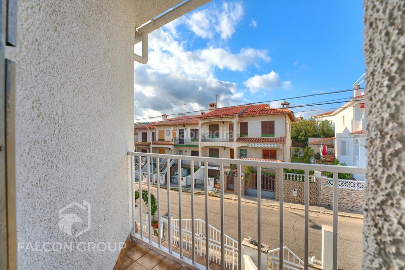 Foto df477f6a-8951-4abc-8a6a-fa40987da765. Maison jumelée avec cheminée parking dans Coma-ruga platja Coma-ruga