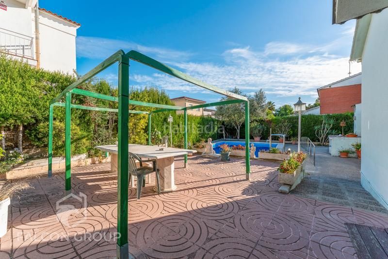 Foto 678e1a9e-7d47-46c2-b63d-9f0e846dec2e. Maison avec chauffage parking piscine dans La Franquesa-Oasis Park Vendrell (El)