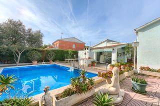 Maison  Carrer del besòs