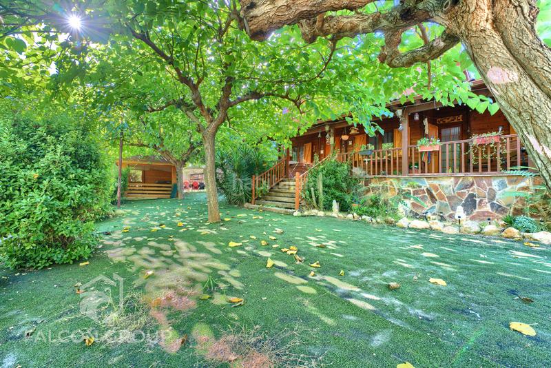 Foto 00fdf96f-82c1-4ccc-8669-751be5601071. House with parking in Mas romeu Calafell