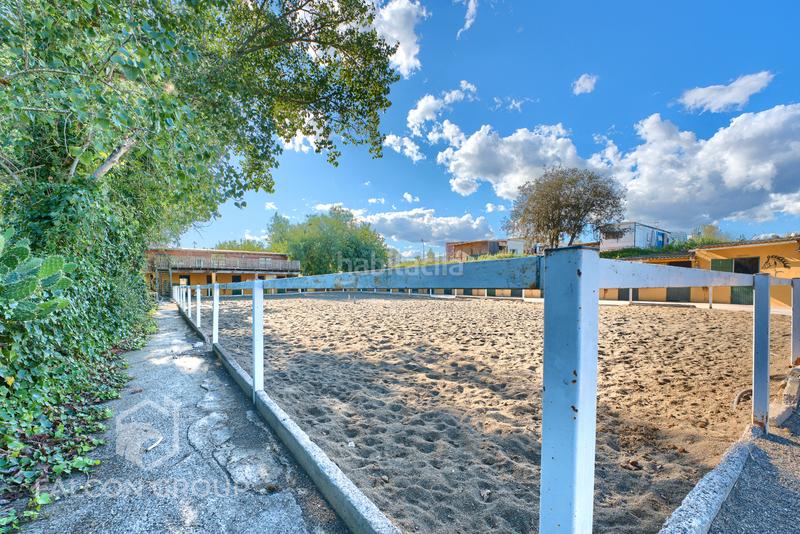 Foto f27beb03-15d2-4102-a1a3-0c462dec52fe. House with parking in Mas romeu Calafell