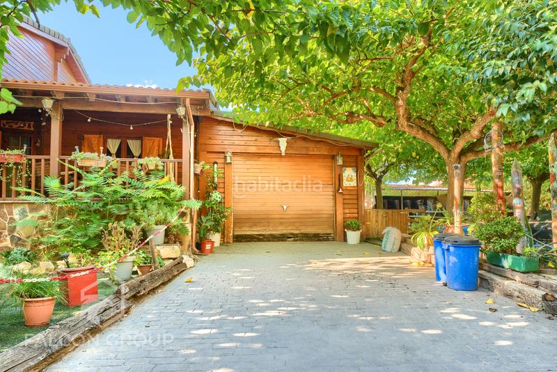 Foto f340c3b0-f9b4-4d6f-b1f1-44d090252b09. House with parking in Mas romeu Calafell