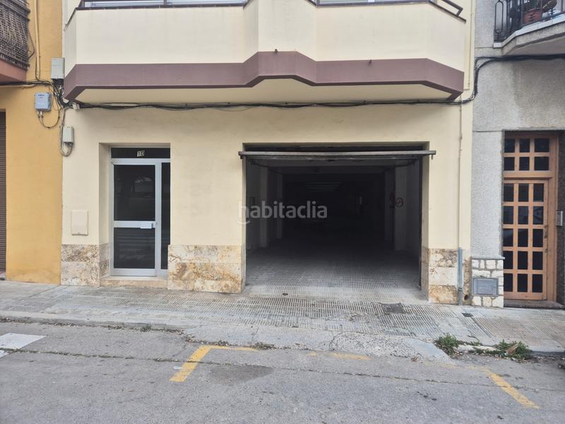 Foto 63d872f6-ee96-484b-bcac-45cb1c8860fa. Aparcament cotxe a Calafell poble Calafell