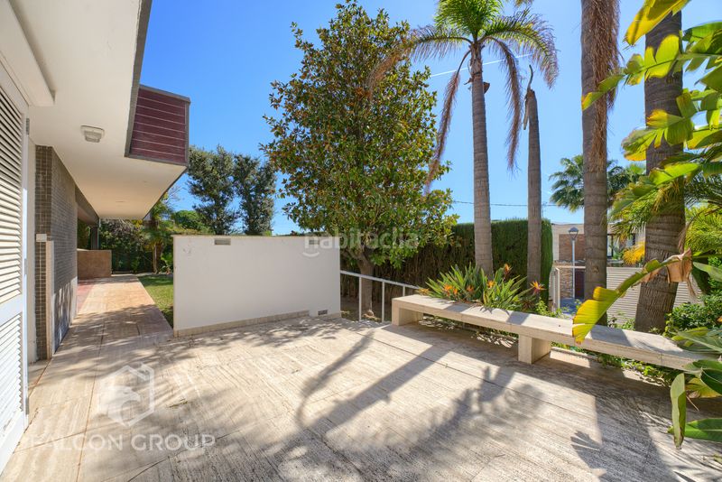 Foto 41b14aba-9ec9-44f7-b2ac-ee9cf6ba6582. Casa amb aparcament piscina a Segur de Calafell nucli urbà Segur de Calafell