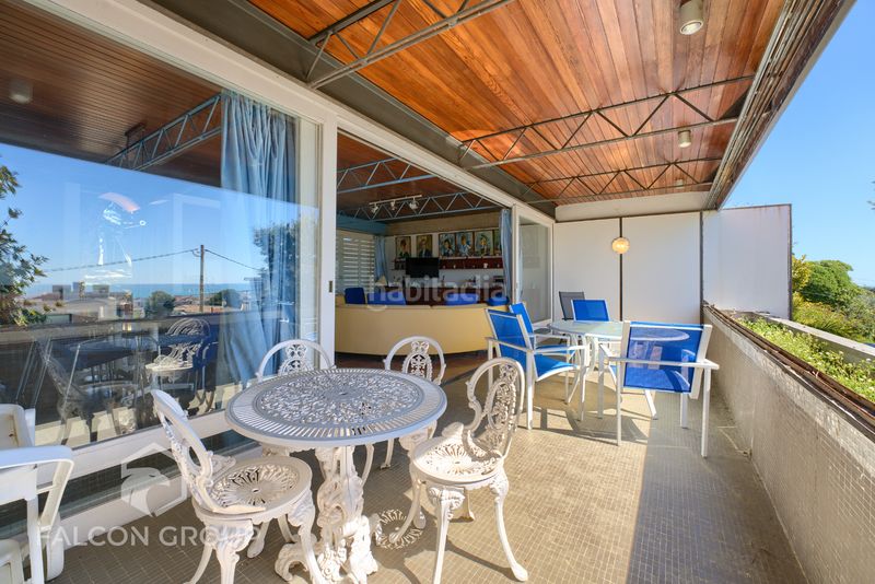 Foto f81385f0-977d-495a-b730-e47c2ba8813b. Casa amb aparcament piscina a Segur de Calafell nucli urbà Segur de Calafell