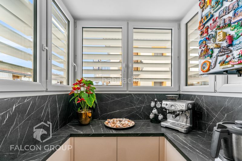 Foto 2afbfd56-d7c8-4077-a9b6-3cfe1dcff930. Pis amb xemeneia calefacció piscina a L´Estany Calafell