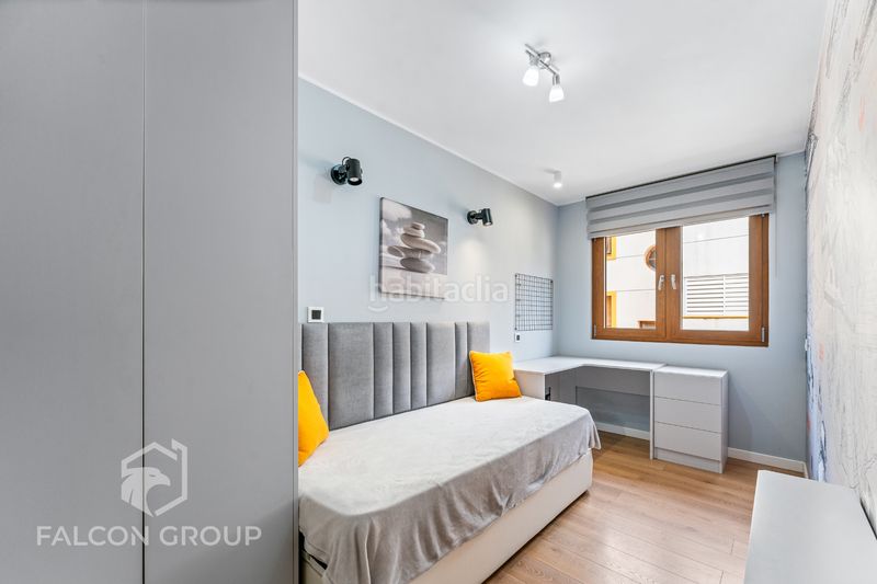 Foto f53ed1e9-0e42-4d33-ab76-80b46dd0ed21. Pis amb xemeneia calefacció piscina a L´Estany Calafell