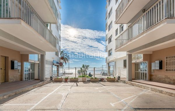 Foto 216c1fb7-f587-4097-8286-574c0f4f1057. Pis amb aparcament a Calafell platja Calafell