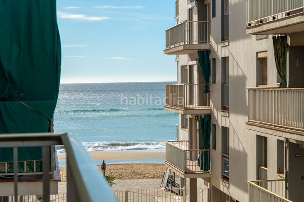 Foto f4900d22-de12-4e4f-abf9-966129f7adcf. Pis amb aparcament a Calafell platja Calafell