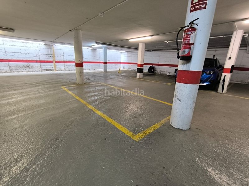 Foto 22a0488a-80a6-4194-89a9-d1b8c2140ff2. Aparcament cotxe a Calafell platja Calafell