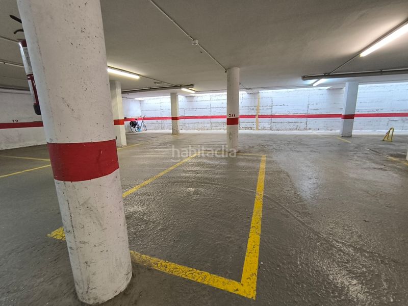 Foto af292f15-3131-440e-a49f-e0bac0ae8e35. Aparcament cotxe a Calafell platja Calafell