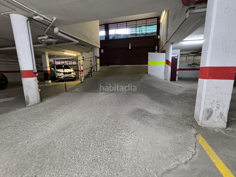 Foto d5308f7f-affa-4eda-8093-825c988bfc6b. Aparcament cotxe a Calafell platja Calafell