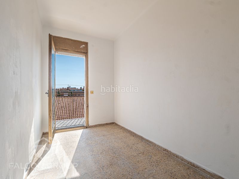 Foto 32ba7eb5-97c4-4366-b82b-9c923f383ed8. Pis a Calafell platja Calafell