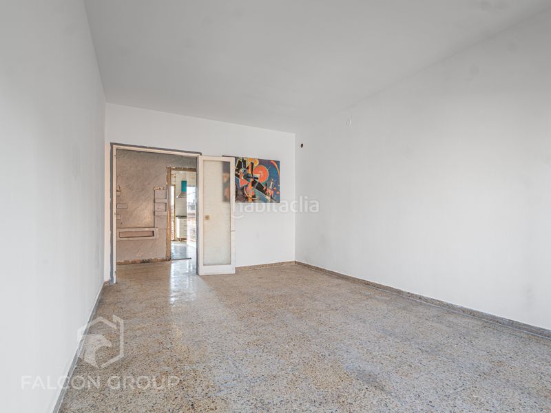 Foto df3ef4ea-a29f-40d1-a7dd-0ae0725c5df5. Pis a Calafell platja Calafell