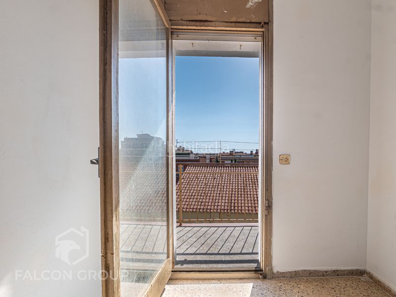 Foto f842200d-ef7e-4ee5-b207-16593f757343. Pis a Calafell platja Calafell