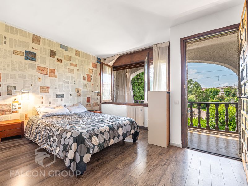 Foto 0e6e503f-a292-4af1-a187-40443b33f832. Casa amb xemeneia piscina a Alorda Park Calafell