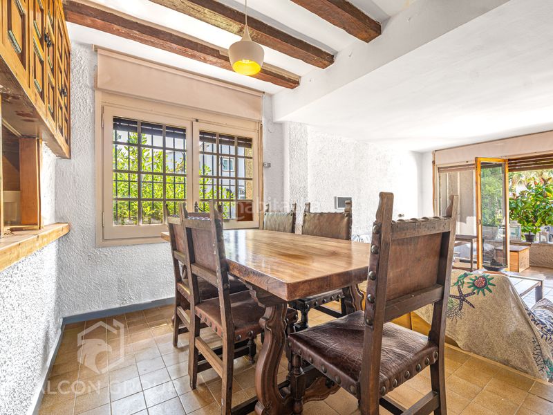 Foto 5fdfb722-2e19-45a2-9303-0160813671f4. Casa amb xemeneia piscina a Alorda Park Calafell