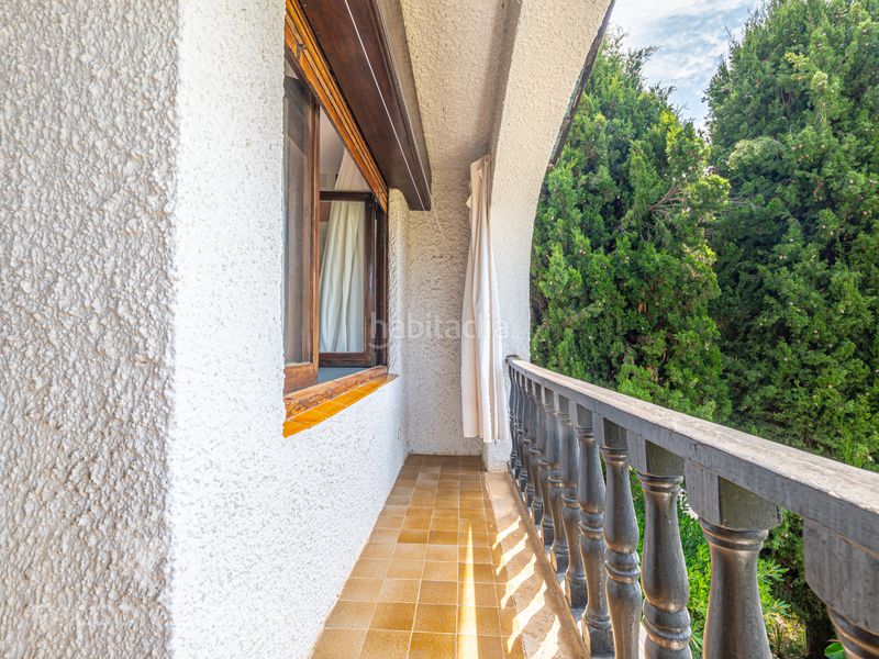 Foto 90d92d97-0440-4e70-9356-cb51dd0384bc. Casa amb xemeneia piscina a Alorda Park Calafell