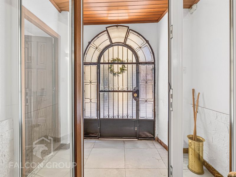 Foto c528e5e5-8534-4f9c-bbcf-a80a827b4d1b. Casa adossada amb xemeneia calefacció a Arboç (L´)