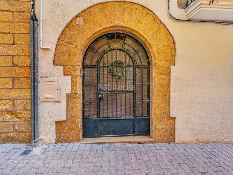Foto d7aa117d-2c4d-4120-b256-9b2830d683b2. Casa adossada amb xemeneia calefacció a Arboç (L´)