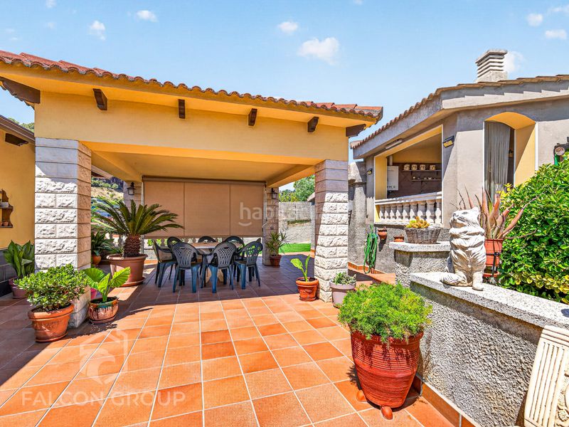 Foto d7224f95-59a2-41eb-b0dd-a3bfc00d2a46. Chalet espectacular chalet independiente con piscina privada y vistas panorámicas en Castellet i la Gornal