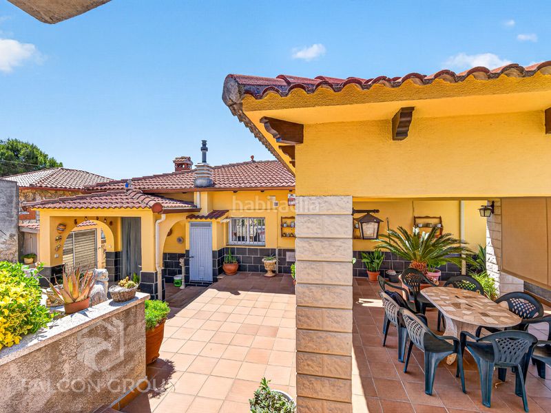 Foto da1d7457-e557-4726-bacd-38f0f40b0b1b. Chalet espectacular chalet independiente con piscina privada y vistas panorámicas en Castellet i la Gornal
