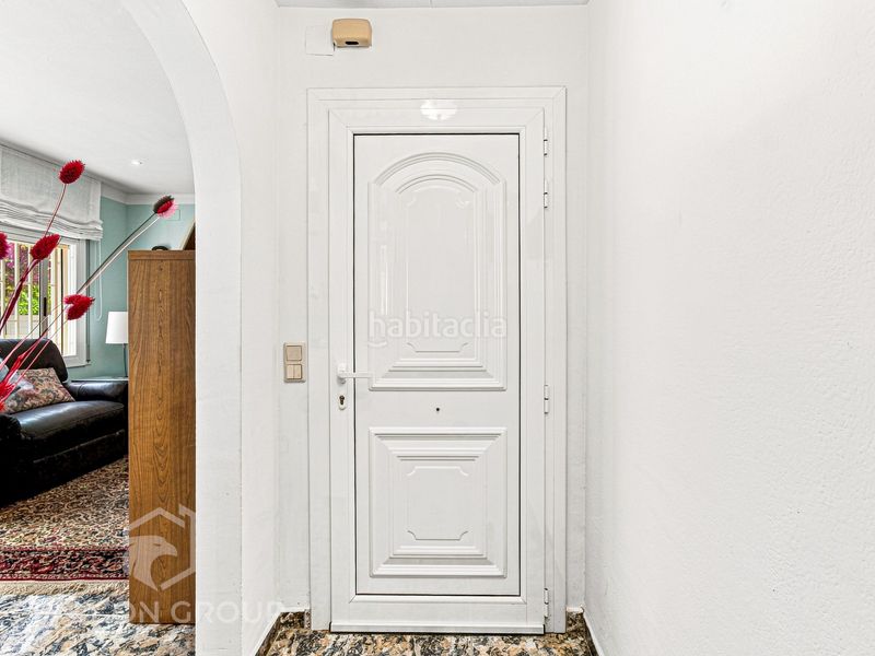 Foto 3bed245b-6cbe-4e52-940c-b11eb62c1887. Casa amb piscina a Segur de Calafell nucli urbà Segur de Calafell