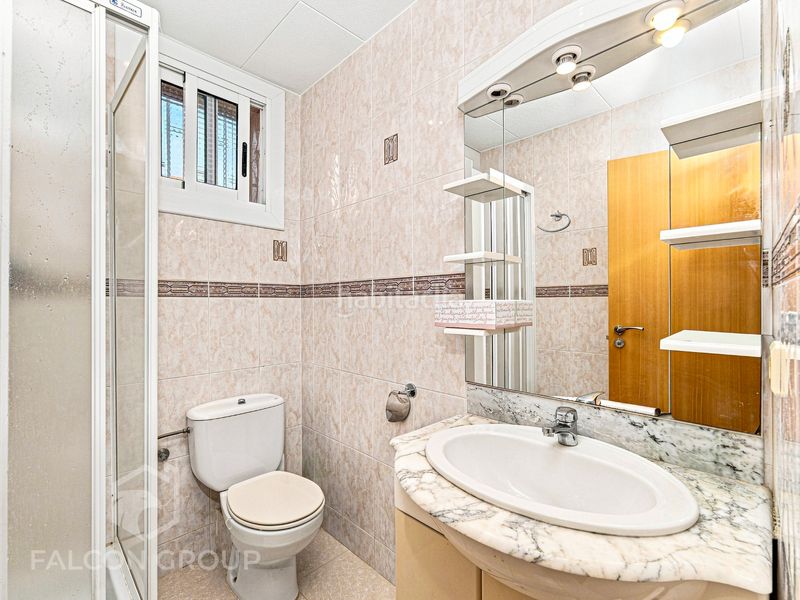 Foto 7ef07413-51b1-49a7-9712-2374e44808f7. Casa amb piscina a Segur de Calafell nucli urbà Segur de Calafell