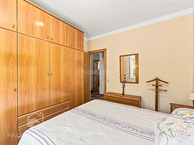 Foto a3a8f1f1-3e2a-4d39-9b6c-0d8f2a720c4f. Casa amb piscina a Segur de Calafell nucli urbà Segur de Calafell