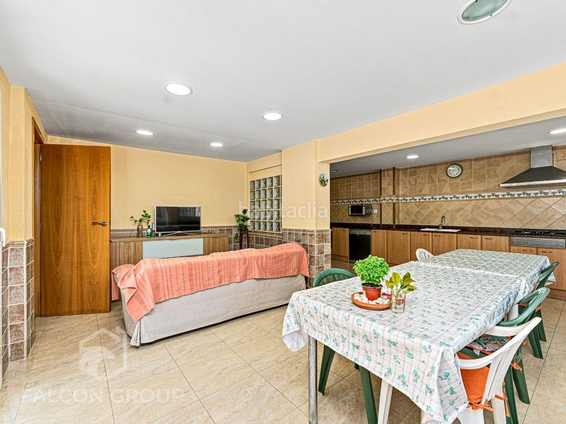 Foto d273854a-fab5-4282-8d77-337090bd0730. Casa amb piscina a Segur de Calafell nucli urbà Segur de Calafell
