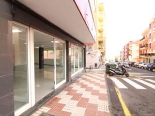 Location Local commercial à Calle san agustín 47. Local comercial en el centro de la zona comercial de los realejo